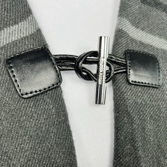 Calvin Klein Womens Poncho Shawl Wrap Gray Plaid Wool Blend Oversized Fringe OS - Picture 5 of 9